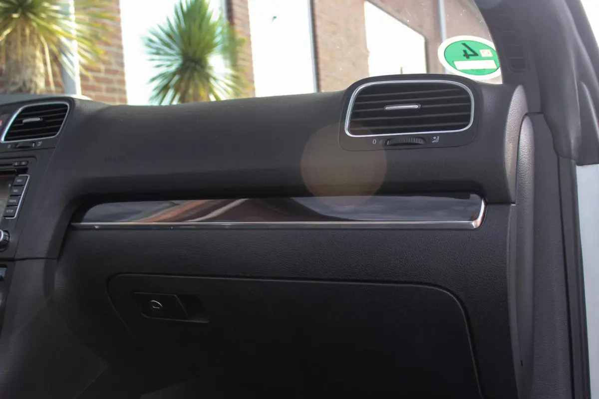 2.0 TSI GTI | 2e eigenaar | DSG | Xenon | Stoelverwarming | Climatronic | Cruise control | Navigatie | Bluetooth | PDC | 18 inch Detroit | Origineel