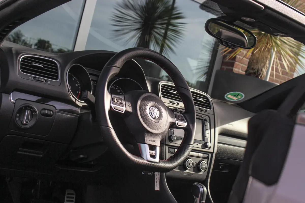 2.0 TSI GTI | 2e eigenaar | DSG | Xenon | Stoelverwarming | Climatronic | Cruise control | Navigatie | Bluetooth | PDC | 18 inch Detroit | Origineel