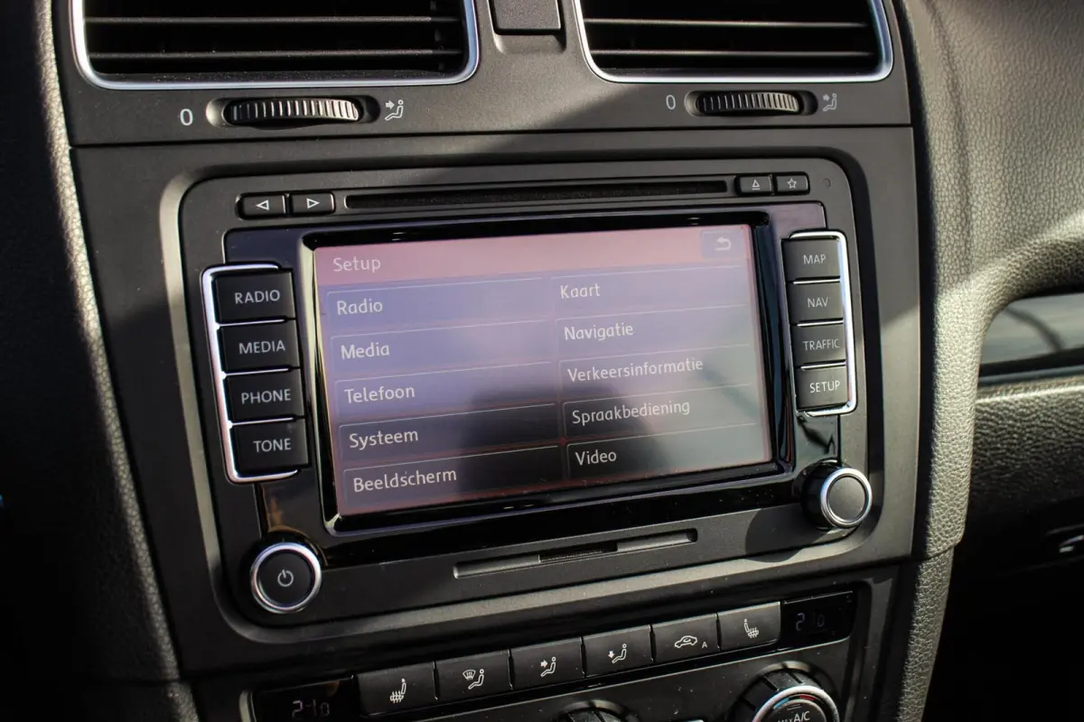 2.0 TSI GTI | 2e eigenaar | DSG | Xenon | Stoelverwarming | Climatronic | Cruise control | Navigatie | Bluetooth | PDC | 18 inch Detroit | Origineel
