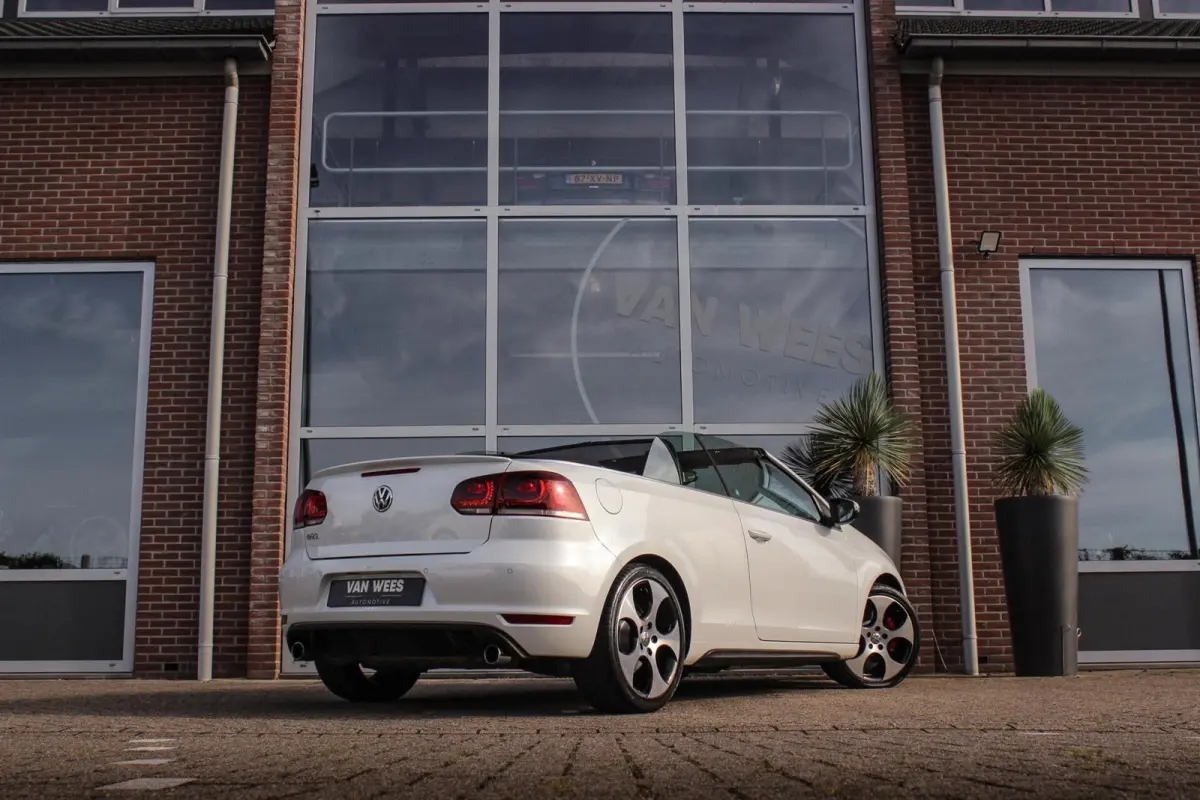 2.0 TSI GTI | 2e eigenaar | DSG | Xenon | Stoelverwarming | Climatronic | Cruise control | Navigatie | Bluetooth | PDC | 18 inch Detroit | Origineel