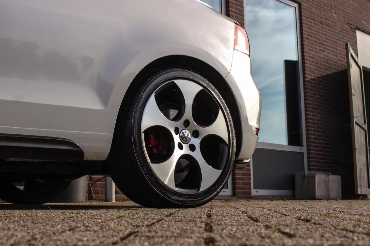 2.0 TSI GTI | 2e eigenaar | DSG | Xenon | Stoelverwarming | Climatronic | Cruise control | Navigatie | Bluetooth | PDC | 18 inch Detroit | Origineel