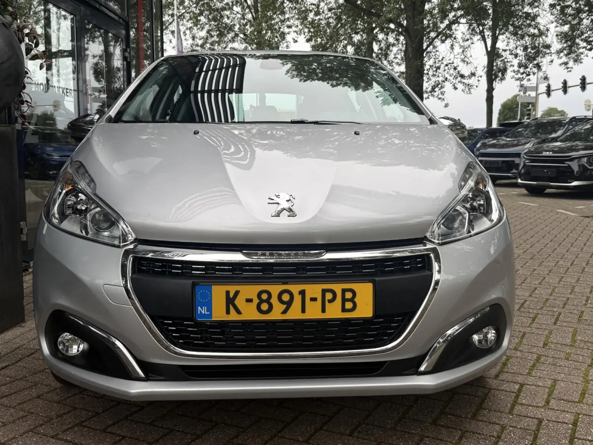 1.2 PureTech Tech Edition 110PK | Navigatie | Climate Control | Cruise Control | Parkeersensoren