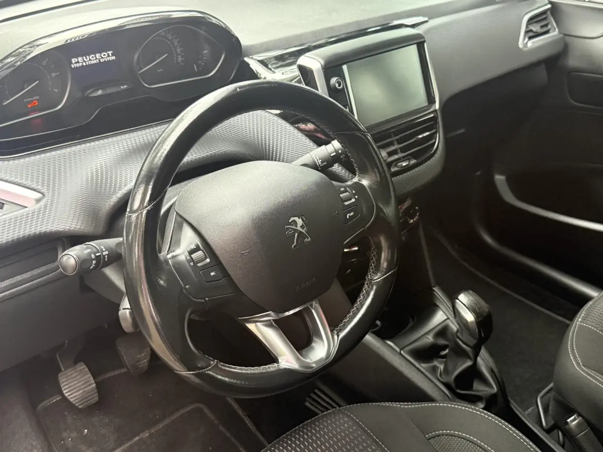 1.2 PureTech Tech Edition 110PK | Navigatie | Climate Control | Cruise Control | Parkeersensoren