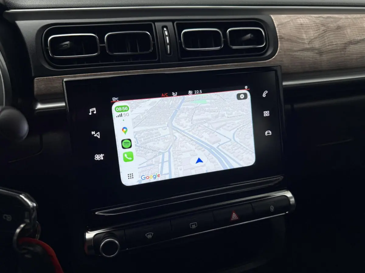 1.2 PureTech Carplay Cruise Led 3256 Km Nieuwstaat Eerste eigenaar unieke km geleverd met 12 maanden volledige garantie