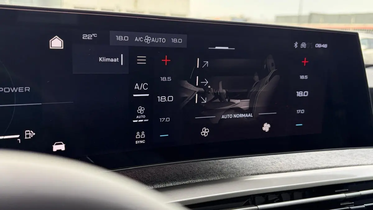 1.2 HYBRID 145PK ALLURE AUTOMAAT / NAVI / LEDER / CLIMA / FULL-LED / 19" LMV / KEYLESS / CAMERA / CRUISECONTROL / ORG. NL. !!