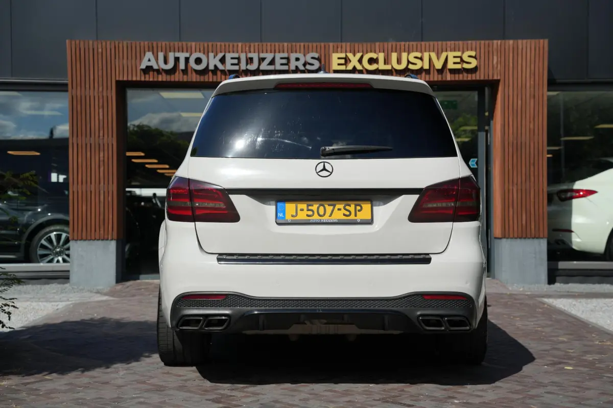 AMG 63 4MATIC Panoramadak 7 persoons Adapt. Cruise Entertainment Stoelvent. Carbon