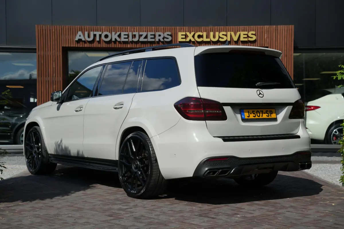 AMG 63 4MATIC Panoramadak 7 persoons Adapt. Cruise Entertainment Stoelvent. Carbon