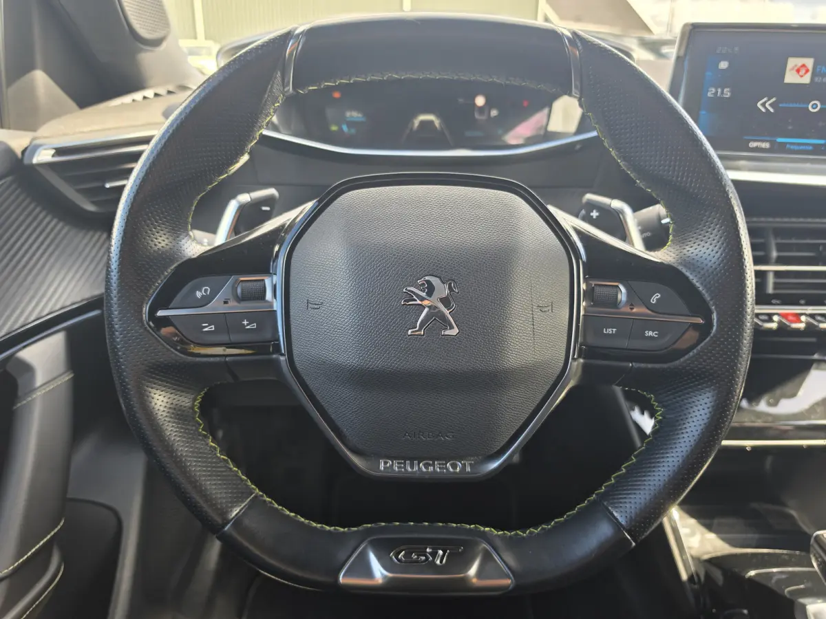 1.2 PureTech GT-Line | D.RIEM Vervangen | Trekhaak | Automaat | Navi |
