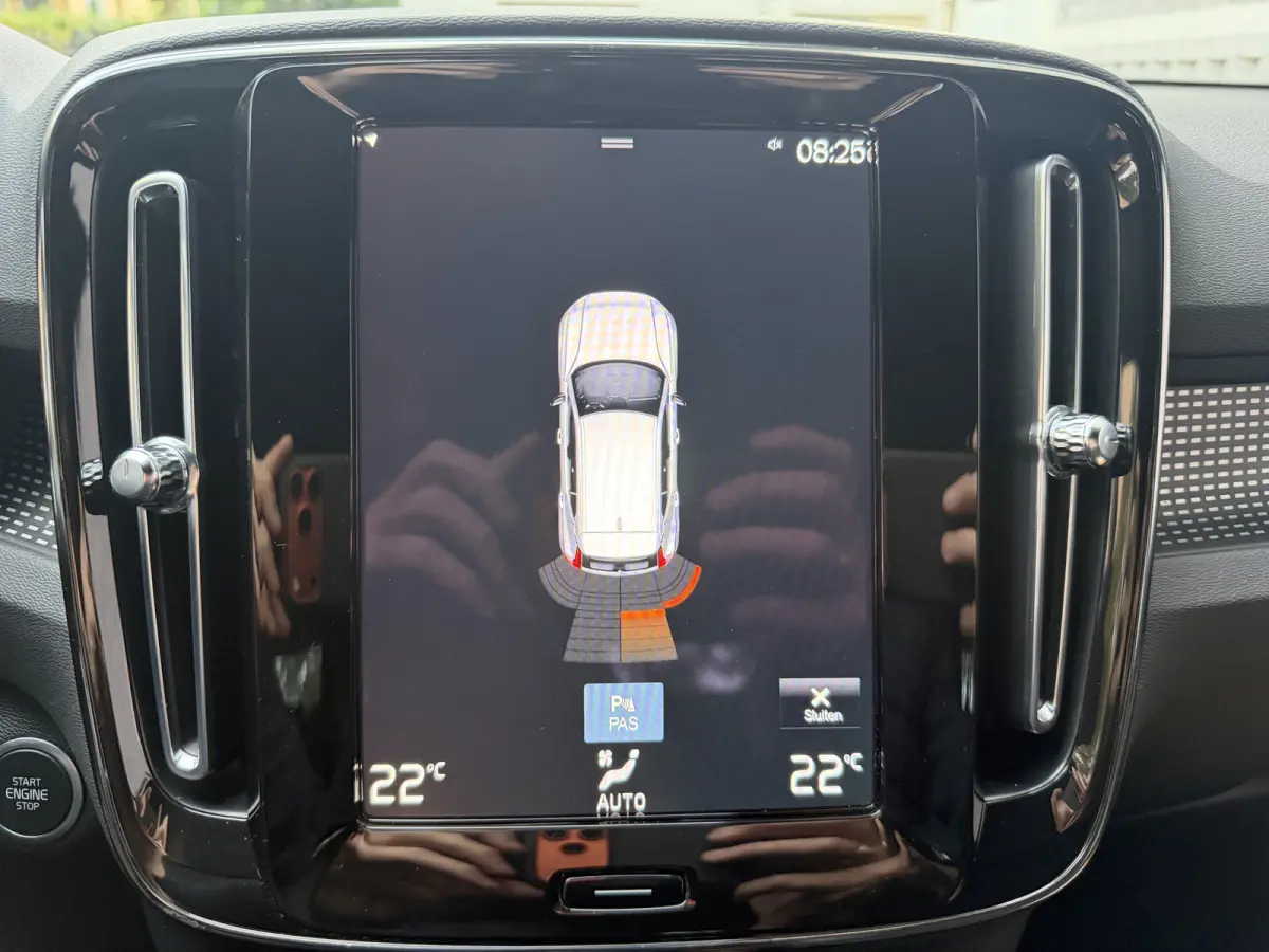 1.5 T5 R-Design Leer/alcantara bekleding/Carplay