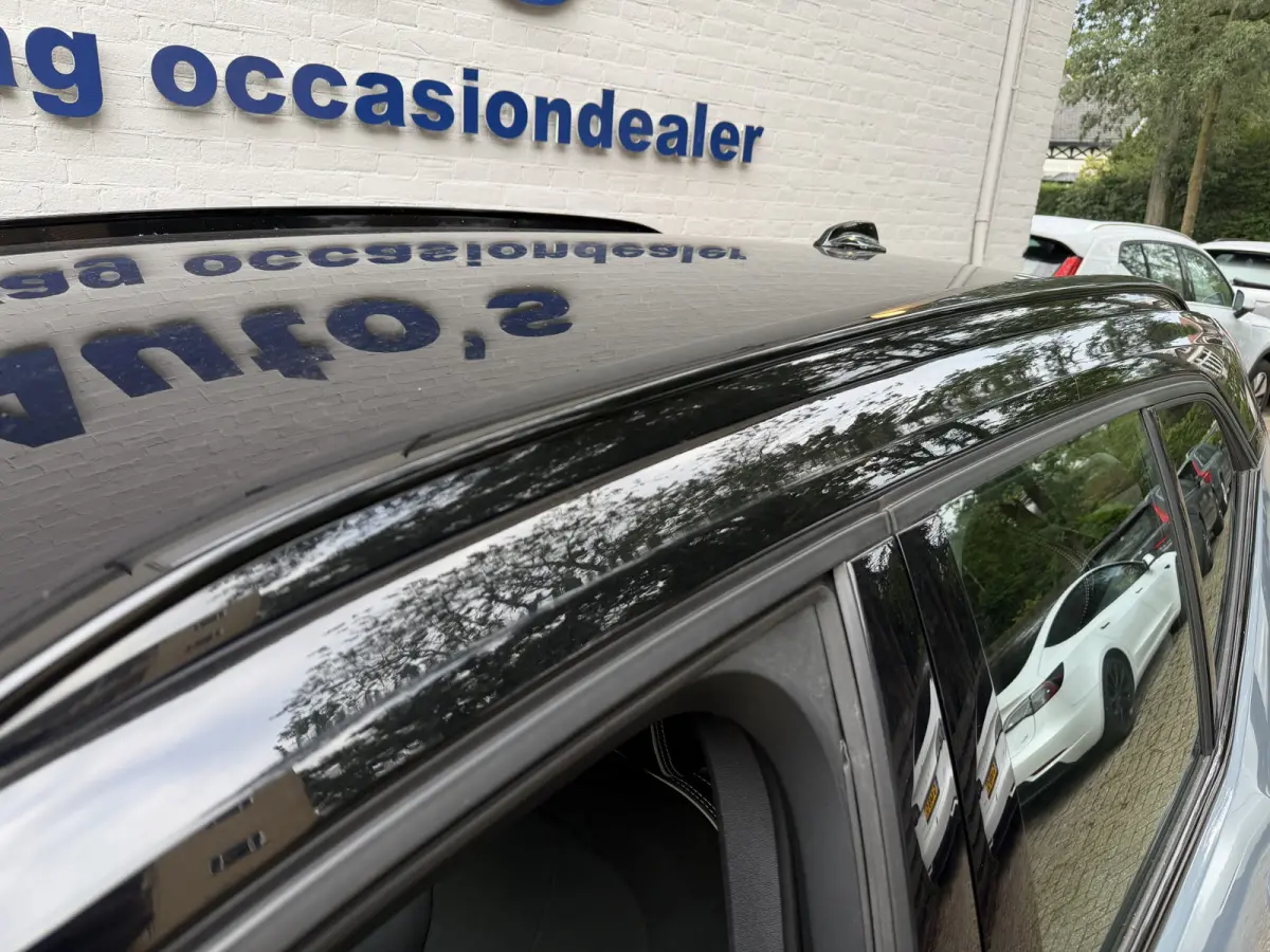 1.5 T5 R-Design Leer/alcantara bekleding/Carplay