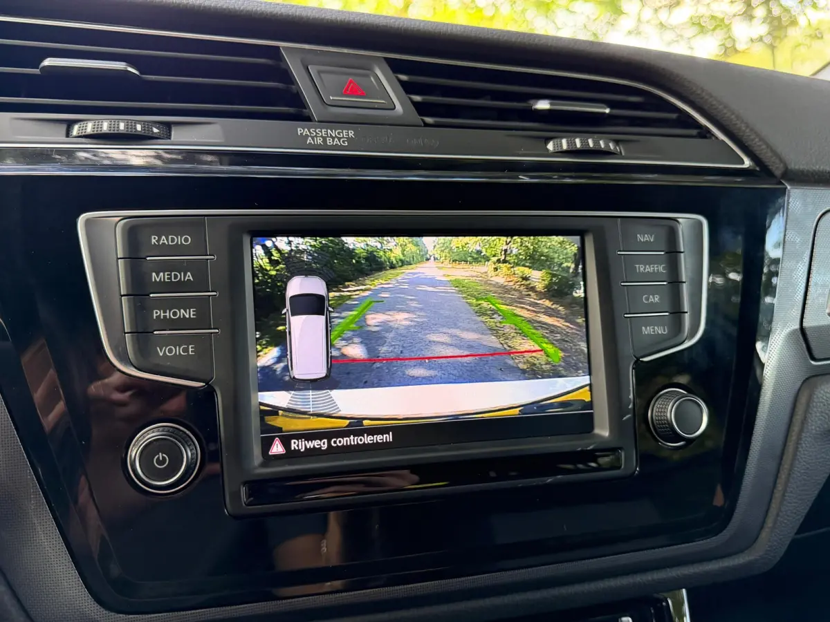 1.8 TSI R-Line | 7-Persoons + Panoramadak + Orgineel Nederlands |