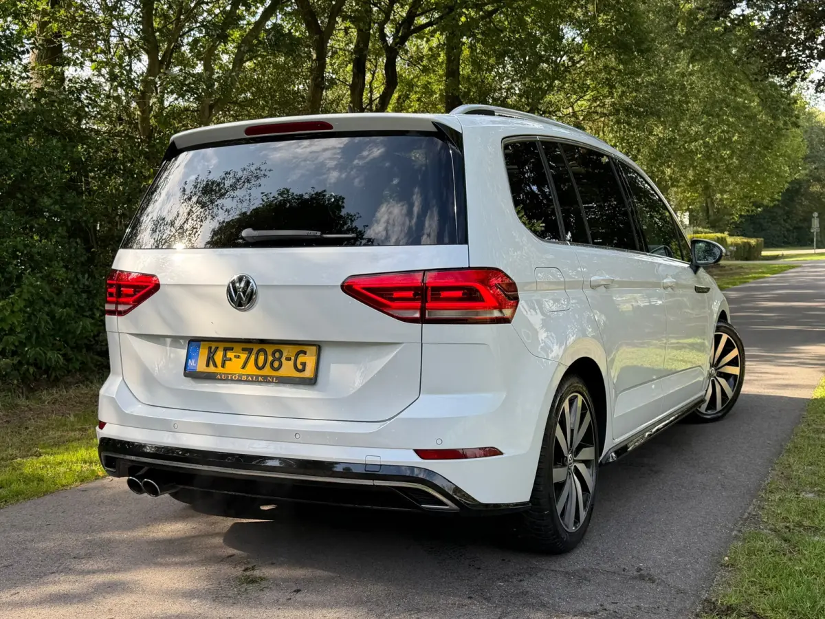 1.8 TSI R-Line | 7-Persoons + Panoramadak + Orgineel Nederlands |