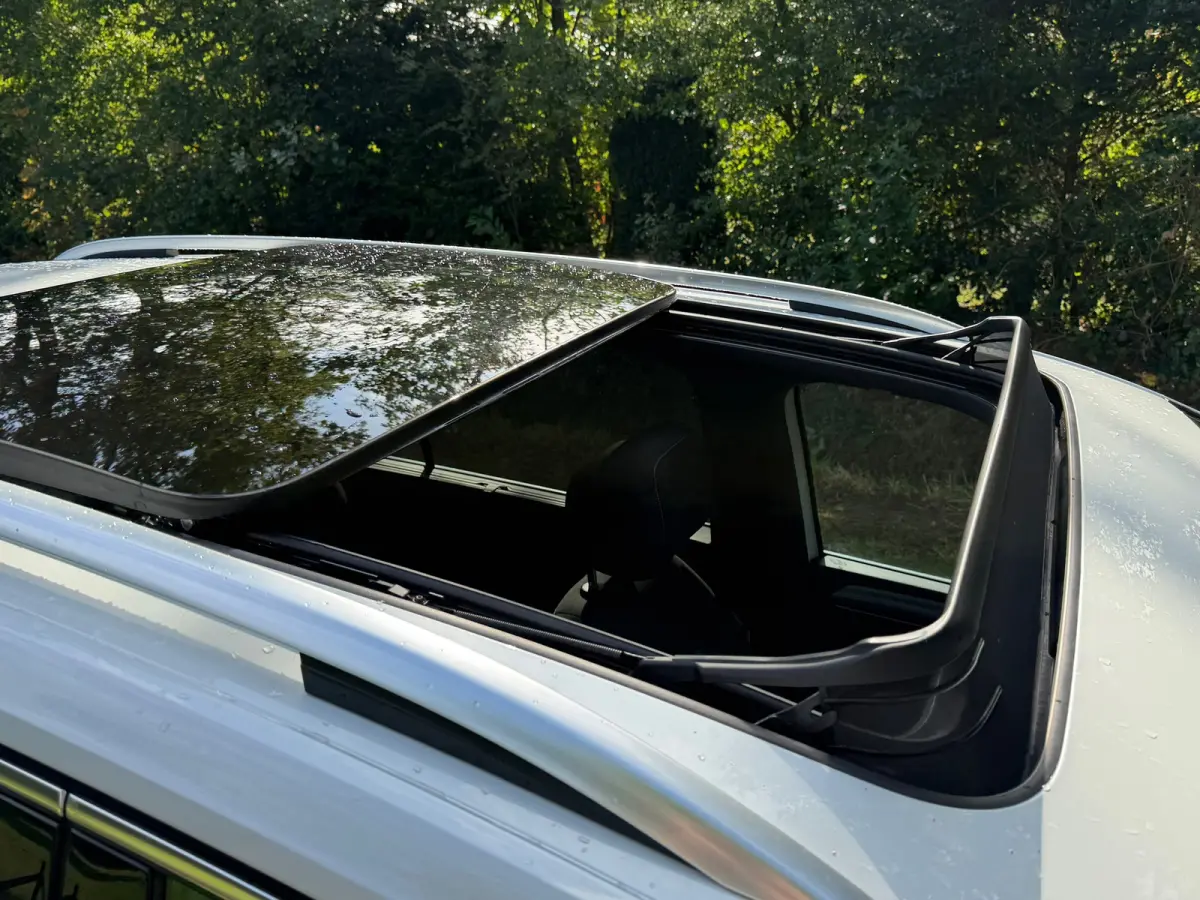 1.8 TSI R-Line | 7-Persoons + Panoramadak + Orgineel Nederlands |