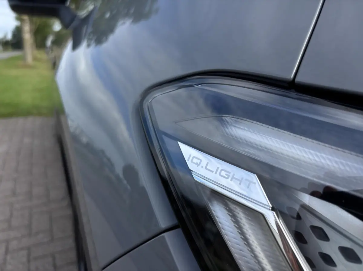 Pro 77 kWh SOH 94.3 acc keyless camera stoel vw