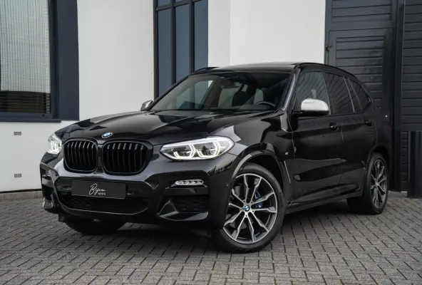 xDrive 30i 252PK M-SPORT PANO / CAMERA / MEMORY