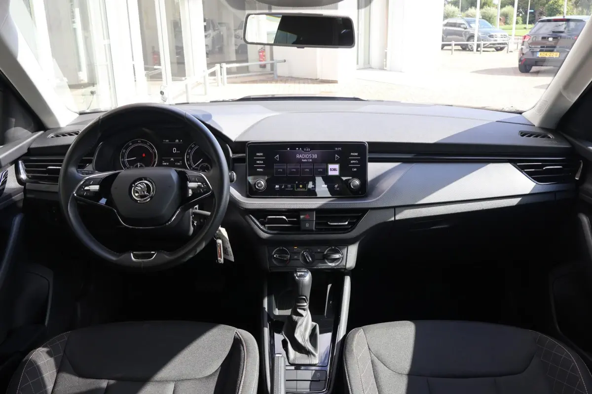 1.0 TSI 110pk DSG Ambition | Cruise Control | PDC | Carplay