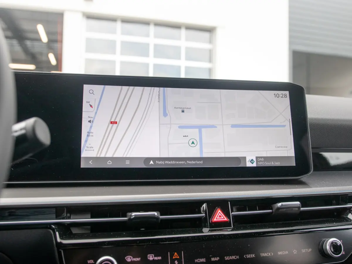 1.6 GDi Hybrid DynamicLine | Actieprijs* | Navi. | Clima. | Adapt. Cruise. | Parkeersensoren | Achteruitrijcamera | Bekleding In Stof/Lederlook