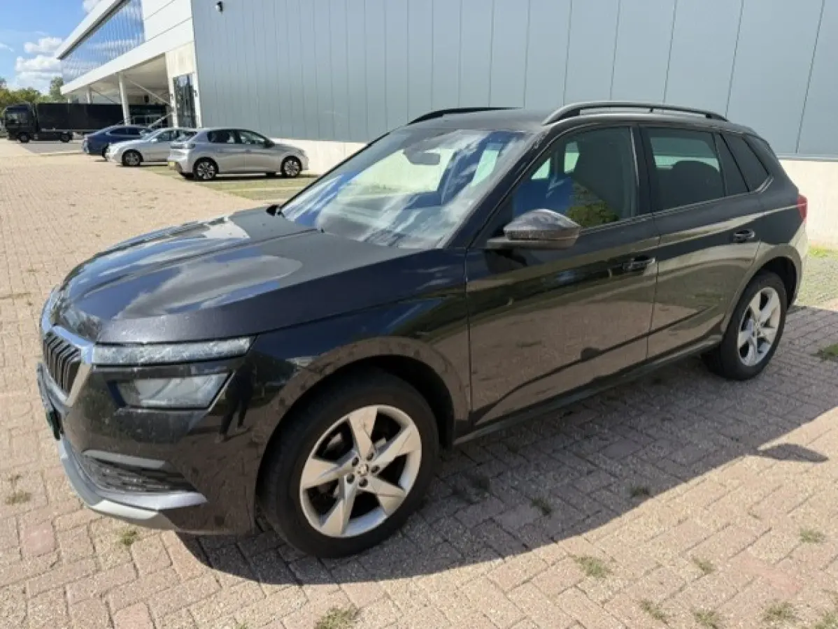 1.0 TSI Sport Business I 1ste eig. I Trekhaak 1200KG I Carplay I Winterpakket I 17" I Navi I PDC I
