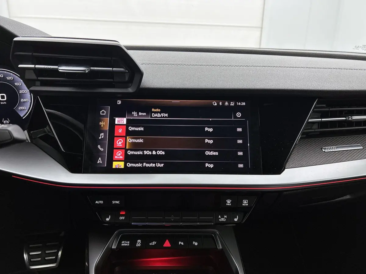 45 TFSI e S edition Competition 245 PK | S-line | Automaat | Navigatie | Camera | Adaptive cruise control | Climate Control | Stoelverwarming | Lichtmetalen velgen |