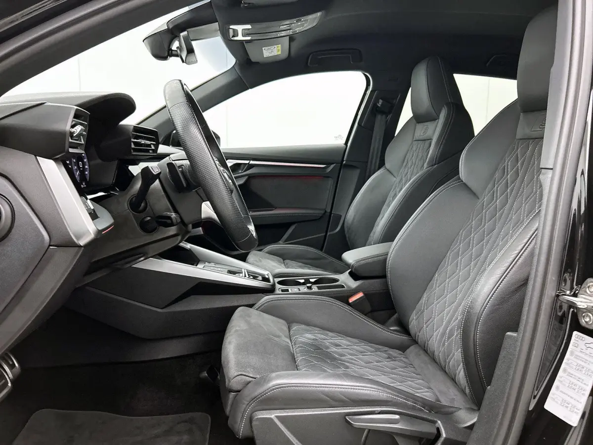 45 TFSI e S edition Competition 245 PK | S-line | Automaat | Navigatie | Camera | Adaptive cruise control | Climate Control | Stoelverwarming | Lichtmetalen velgen |