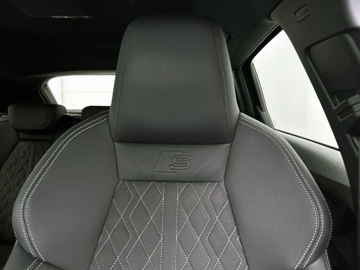45 TFSI e S edition Competition 245 PK | S-line | Automaat | Navigatie | Camera | Adaptive cruise control | Climate Control | Stoelverwarming | Lichtmetalen velgen |