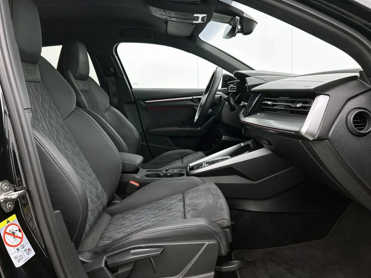 45 TFSI e S edition Competition 245 PK | S-line | Automaat | Navigatie | Camera | Adaptive cruise control | Climate Control | Stoelverwarming | Lichtmetalen velgen |