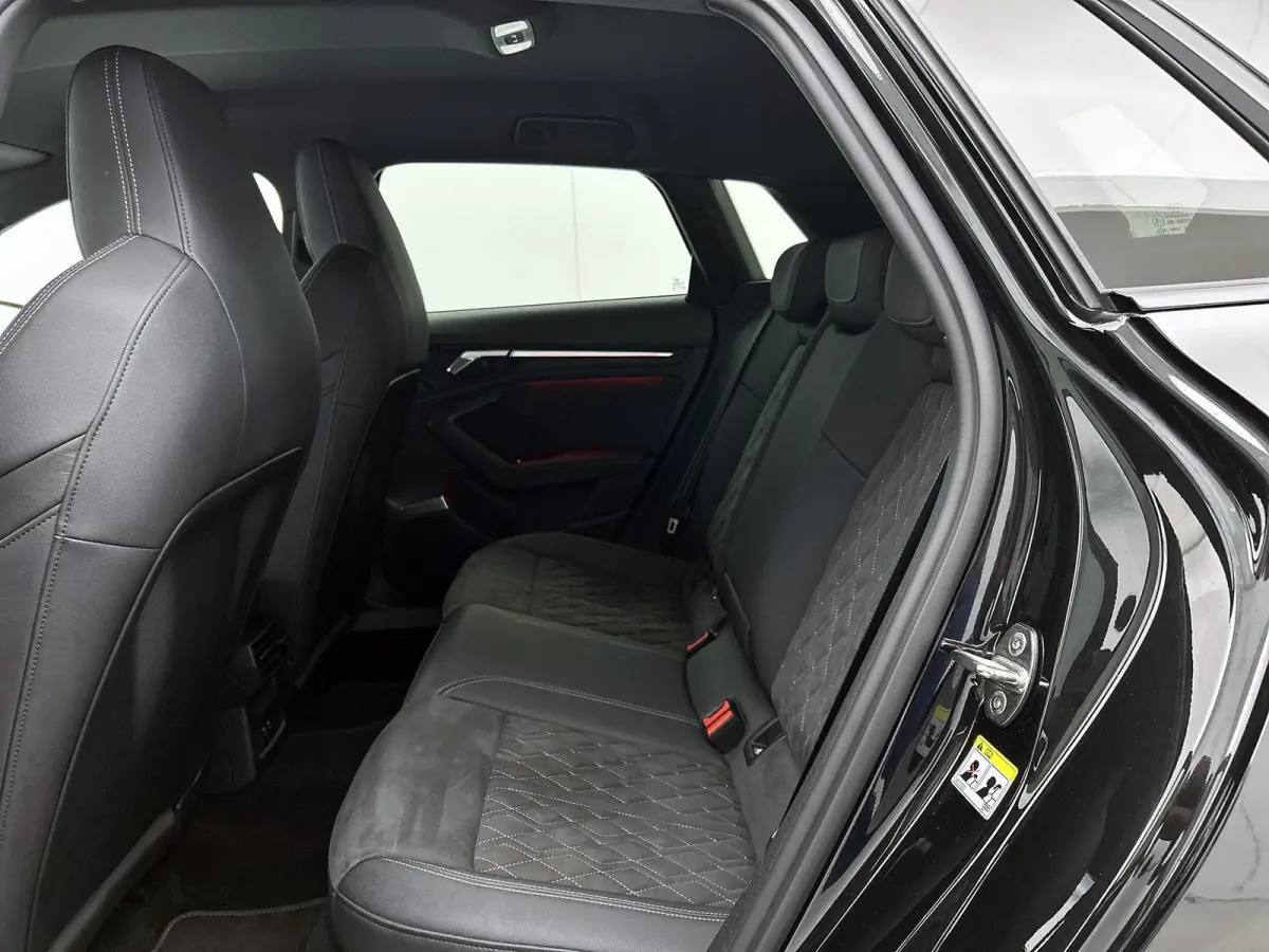 45 TFSI e S edition Competition 245 PK | S-line | Automaat | Navigatie | Camera | Adaptive cruise control | Climate Control | Stoelverwarming | Lichtmetalen velgen |