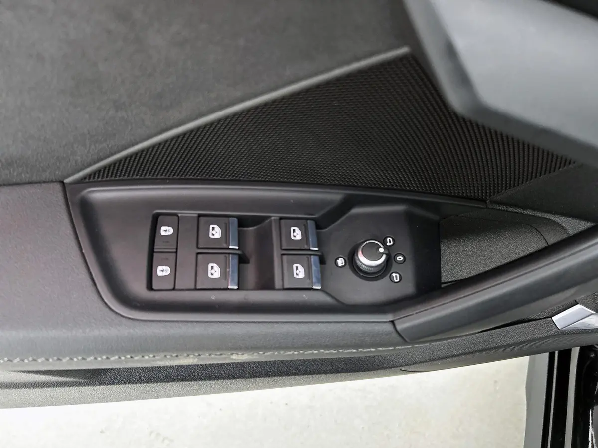 45 TFSI e S edition Competition 245 PK | S-line | Automaat | Navigatie | Camera | Adaptive cruise control | Climate Control | Stoelverwarming | Lichtmetalen velgen |