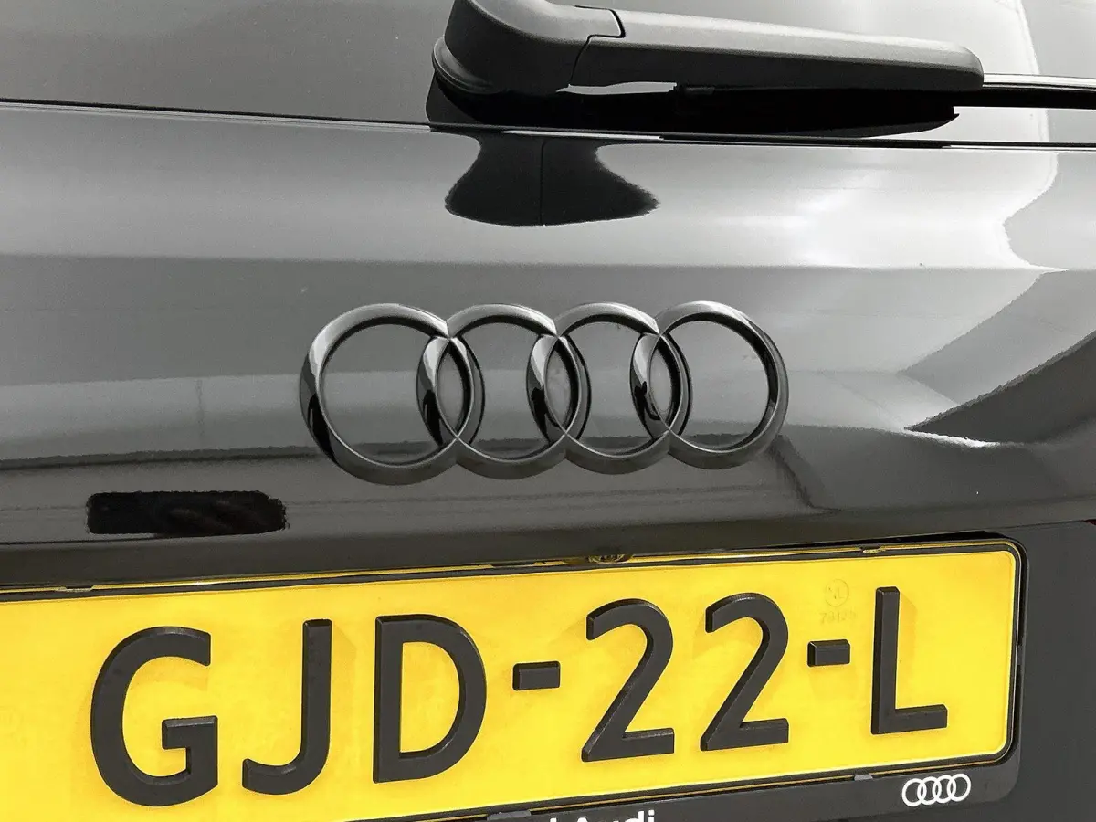 45 TFSI e S edition Competition 245 PK | S-line | Automaat | Navigatie | Camera | Adaptive cruise control | Climate Control | Stoelverwarming | Lichtmetalen velgen |