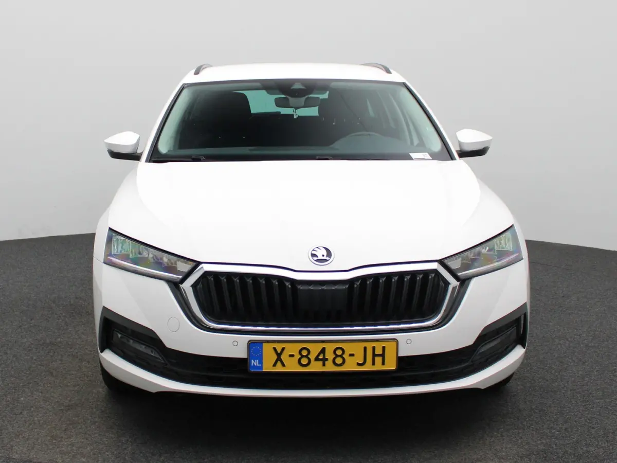 1.0 e-TSI Business Edition | Automaat | Apple Carplay / Android Auto | Parkeersensoren | Stoelverwarming |
