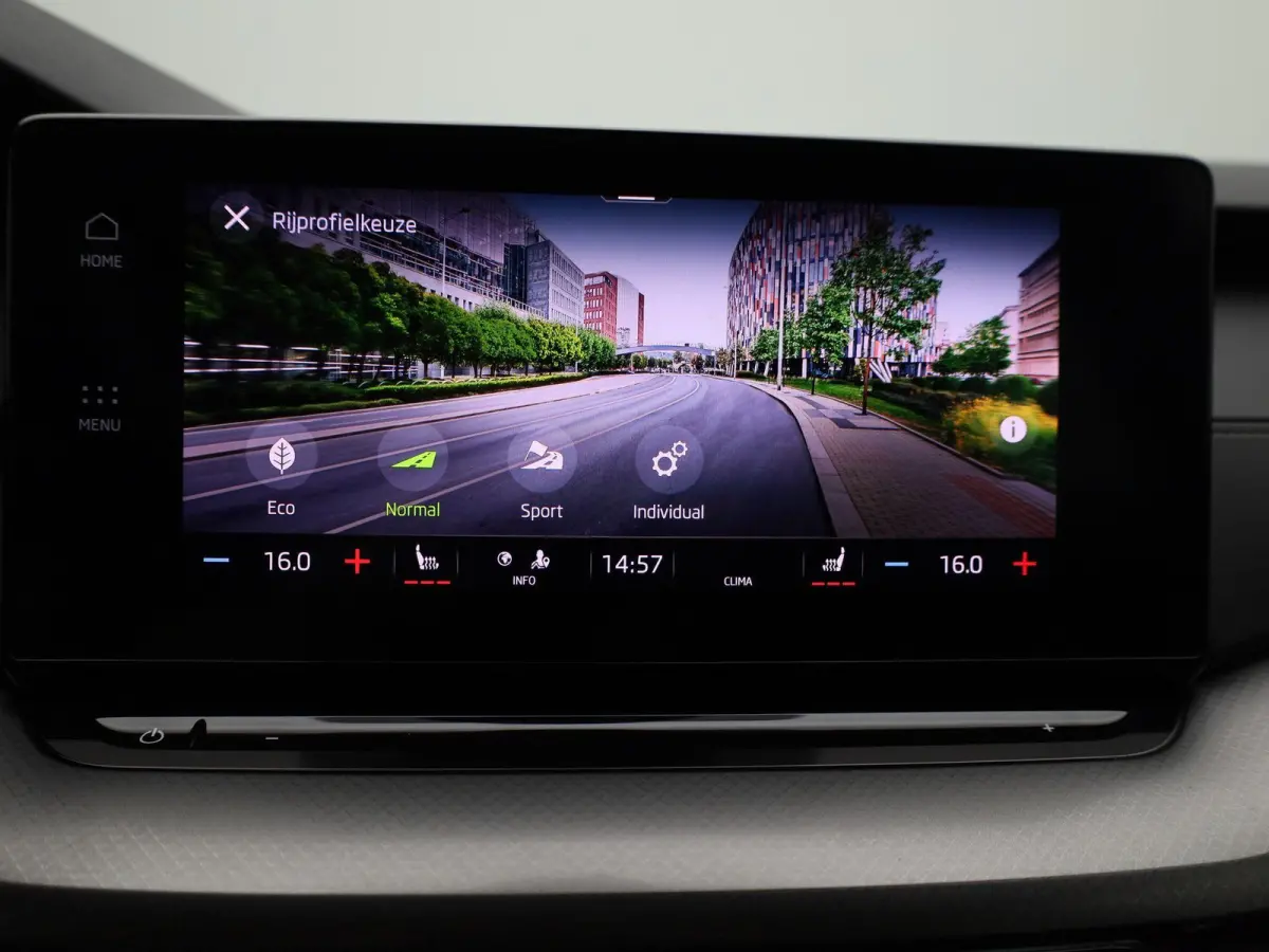 1.0 e-TSI Business Edition | Automaat | Apple Carplay / Android Auto | Parkeersensoren | Stoelverwarming |