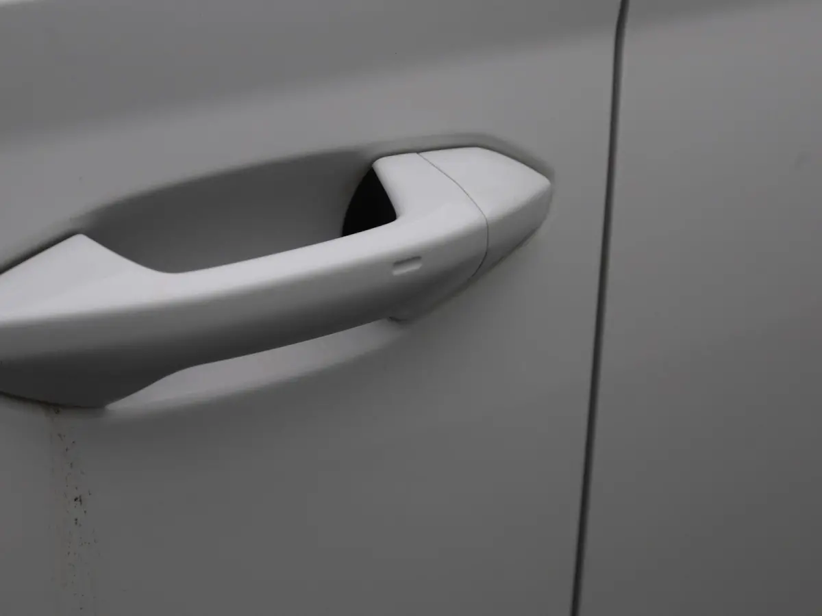 1.0 e-TSI Business Edition | Automaat | Apple Carplay / Android Auto | Parkeersensoren | Stoelverwarming |