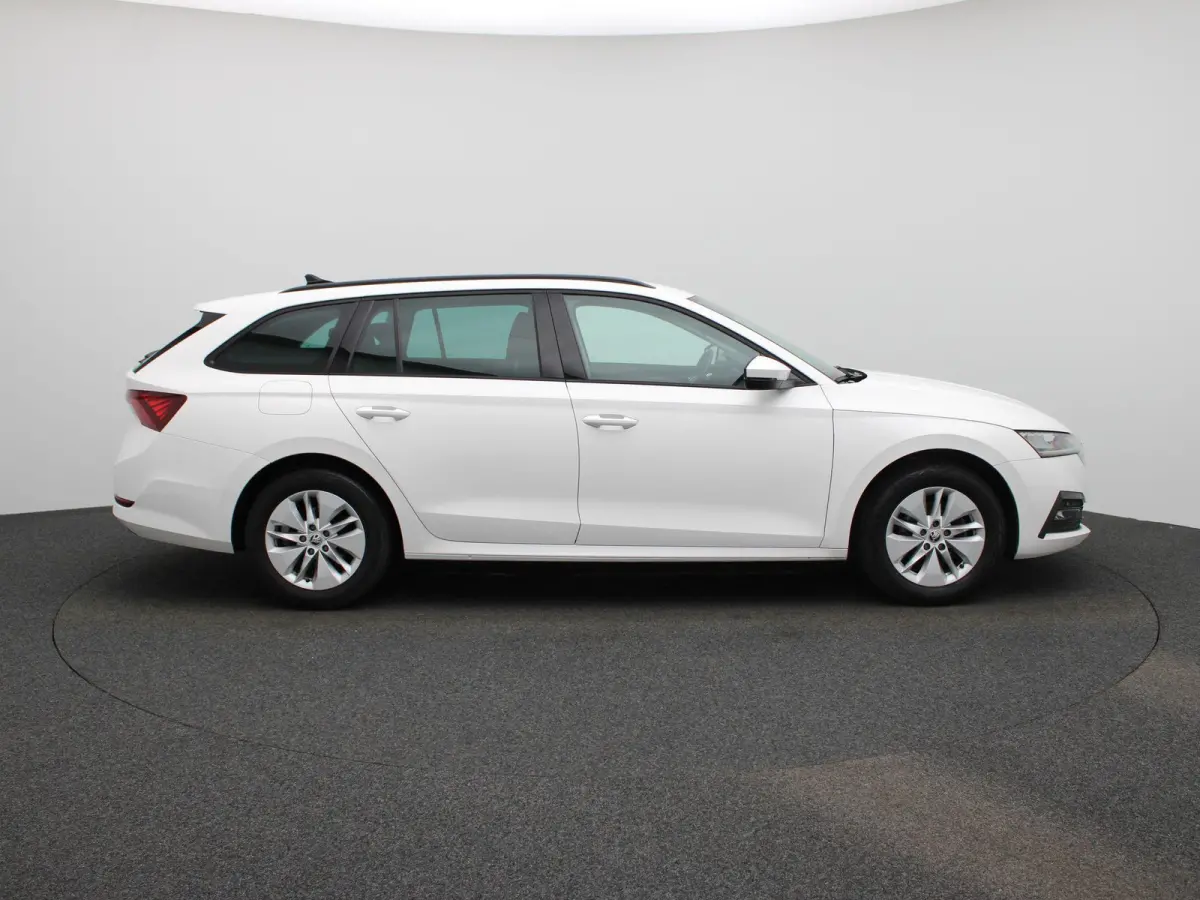 1.0 e-TSI Business Edition | Automaat | Apple Carplay / Android Auto | Parkeersensoren | Stoelverwarming |