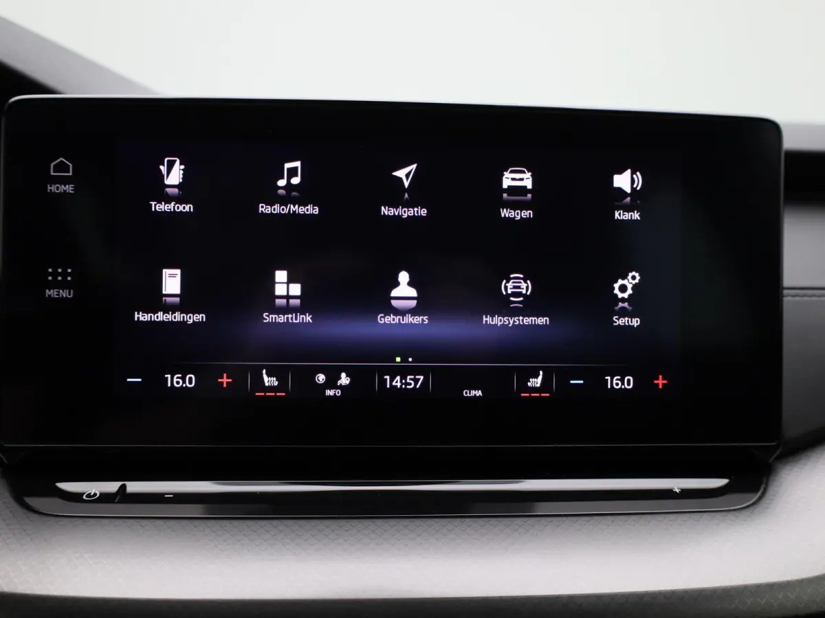 1.0 e-TSI Business Edition | Automaat | Apple Carplay / Android Auto | Parkeersensoren | Stoelverwarming |