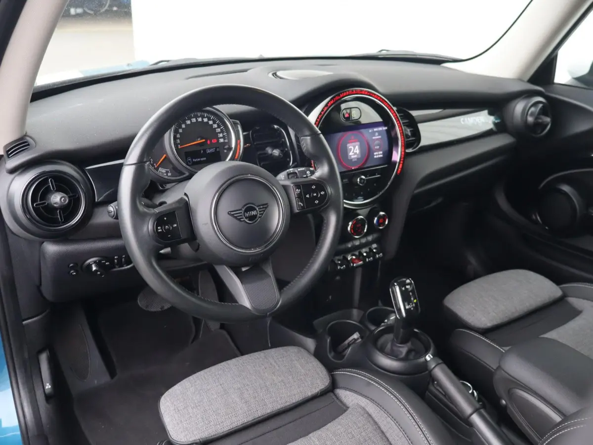1.5 136pk AUT Cooper Camden Edition | Navigatie | Apple Carplay/Android Auto | Cruise Control | Parkeersensor Achter