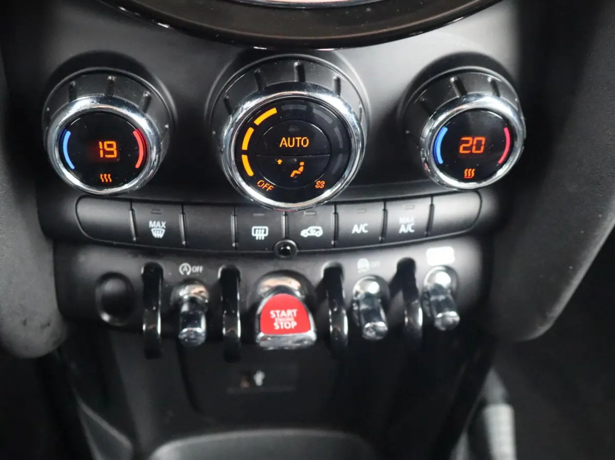 1.5 136pk AUT Cooper Camden Edition | Navigatie | Apple Carplay/Android Auto | Cruise Control | Parkeersensor Achter