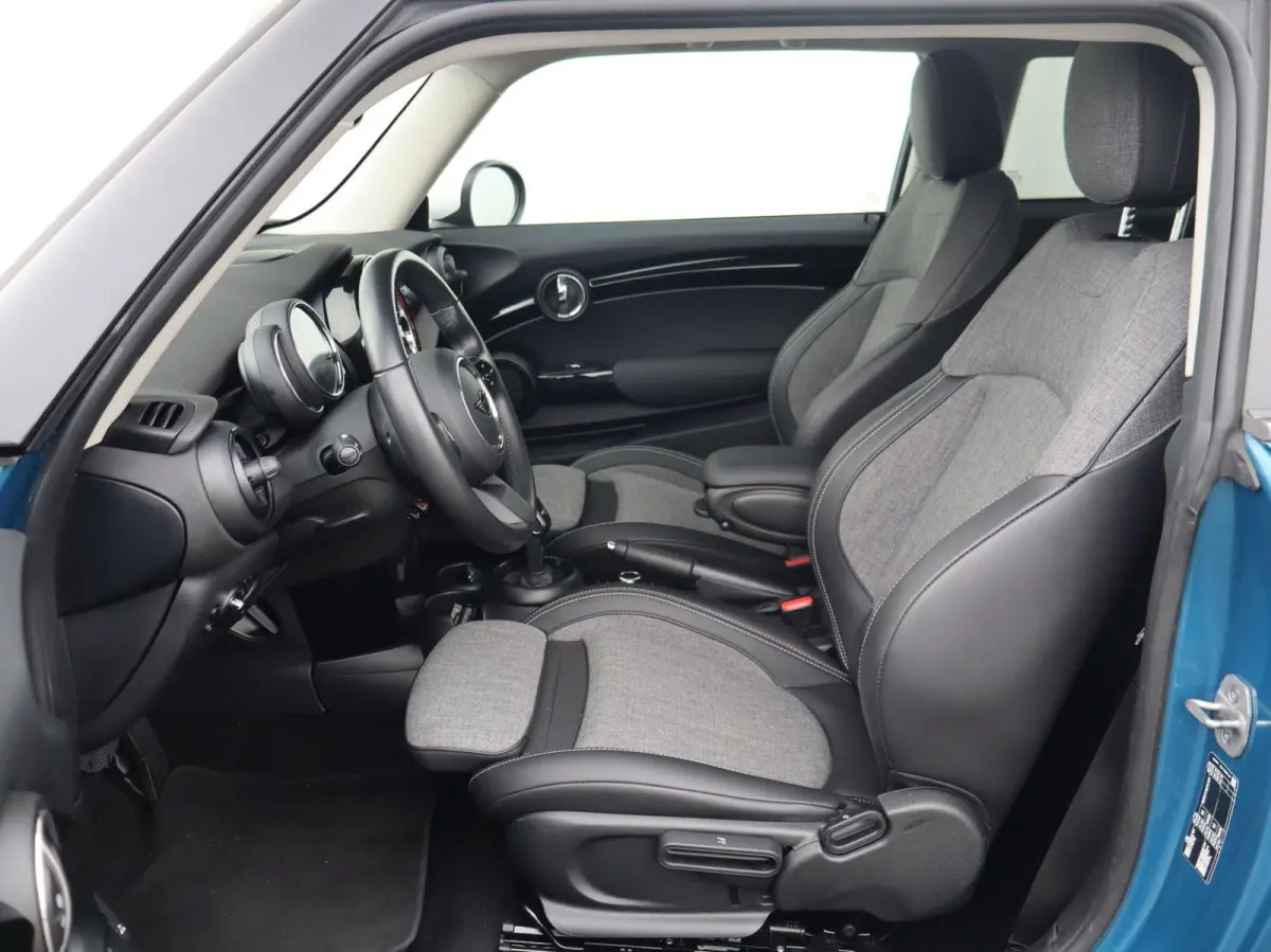 1.5 136pk AUT Cooper Camden Edition | Navigatie | Apple Carplay/Android Auto | Cruise Control | Parkeersensor Achter