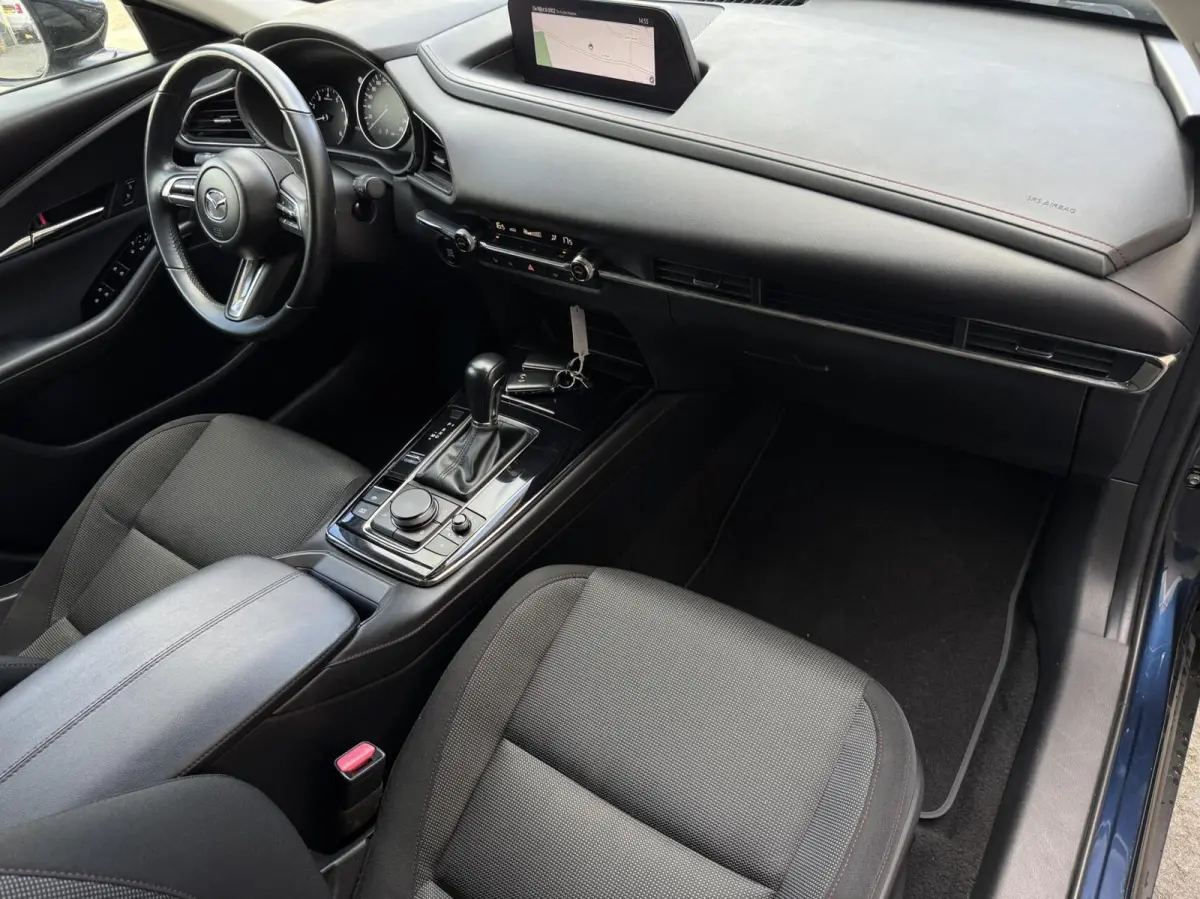 2.0 e-SkyActiv M Hybrid | HUD | Stoelverw. | Camera