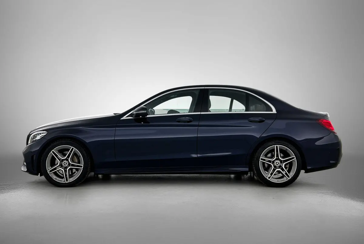 180 Business Solution AMG | STOELVERWARMING | LEDER | ACHTERUITRIJCAMERA | PARKEERSENSOREN | LICHTMETALEN VELGEN | LED VERLICHTING | BLUETOOTH | NAVIGATIE |