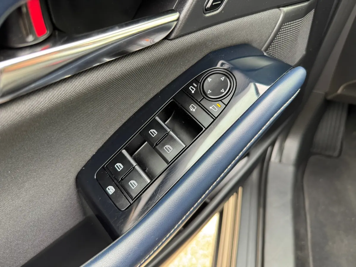 2.0 e-SkyActiv-X M Hybrid Comfort,trekhaak,navigatie,Camera,Carplay/Andriod,Stoel/stuurverwarming,