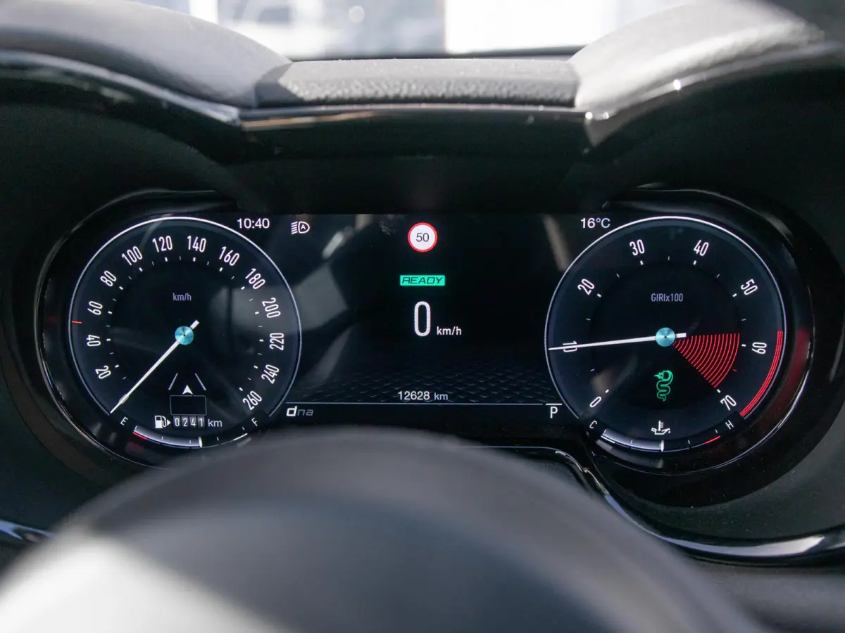 1.3 Ibrida Plug-In Q4 270pk AWD Veloce | Teck Pack | Schuif/Kanteldak | Harman Kardon | 20"  | Bicolore