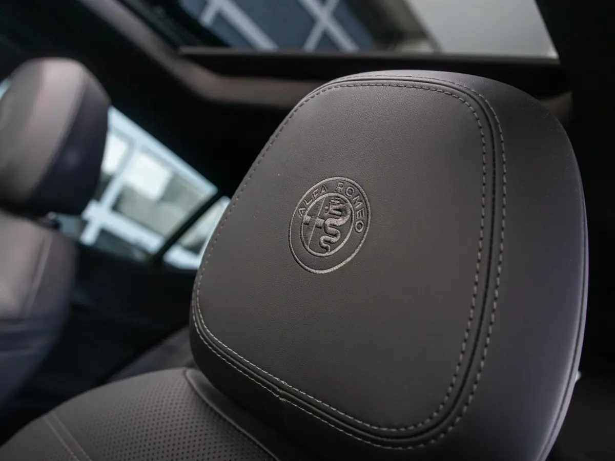 1.3 Ibrida Plug-In Q4 270pk AWD Veloce | Teck Pack | Schuif/Kanteldak | Harman Kardon | 20"  | Bicolore