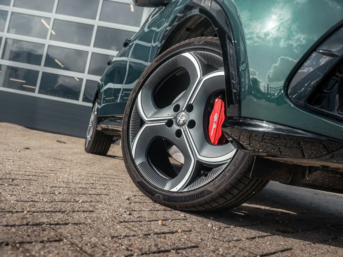 1.3 Ibrida Plug-In Q4 270pk AWD Veloce | Teck Pack | Schuif/Kanteldak | Harman Kardon | 20"  | Bicolore