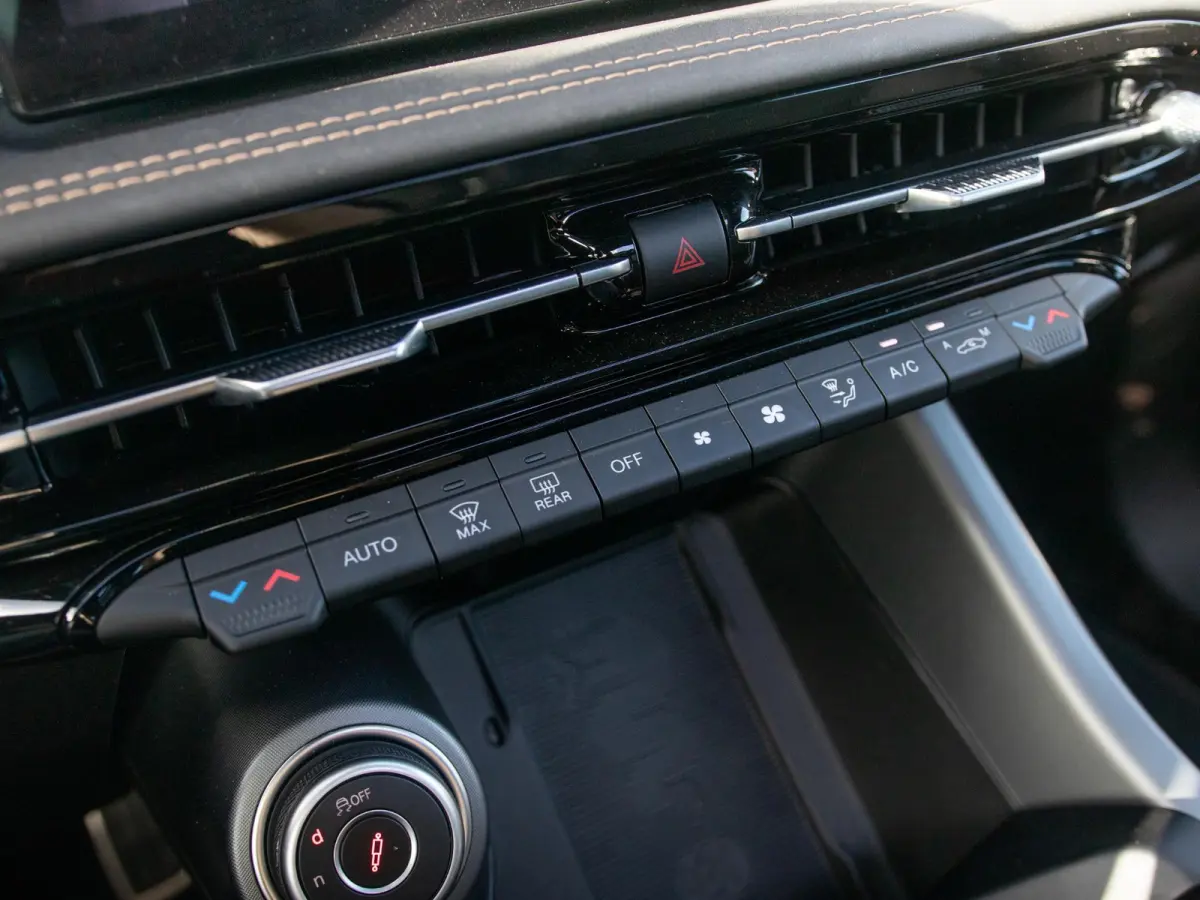 1.3 Ibrida Plug-In Q4 270pk AWD Veloce | Teck Pack | Schuif/Kanteldak | Harman Kardon | 20"  | Bicolore