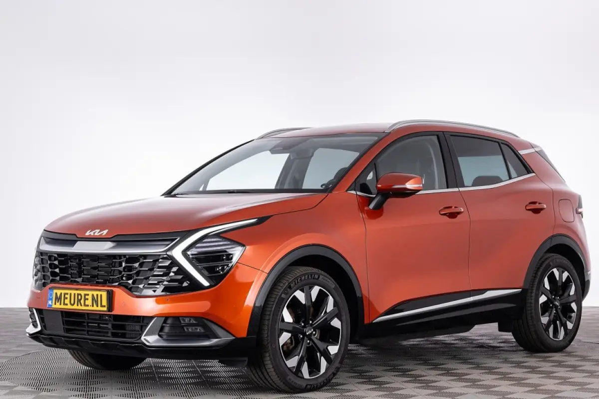 1.6 T-GDi Plug-in Hybrid AWD DynamicLine | Half LEDER | NAVI | ECC | PDC