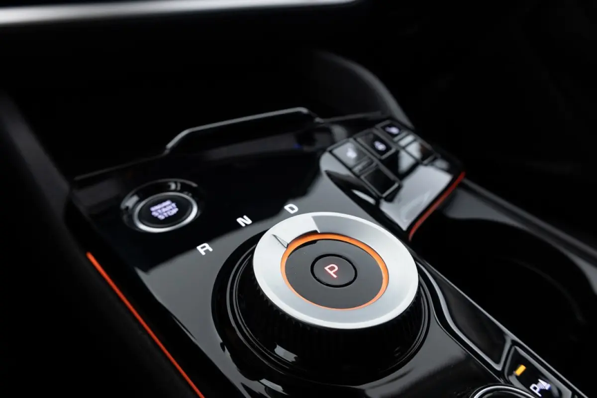 1.6 T-GDi Plug-in Hybrid AWD DynamicLine | Half LEDER | NAVI | ECC | PDC