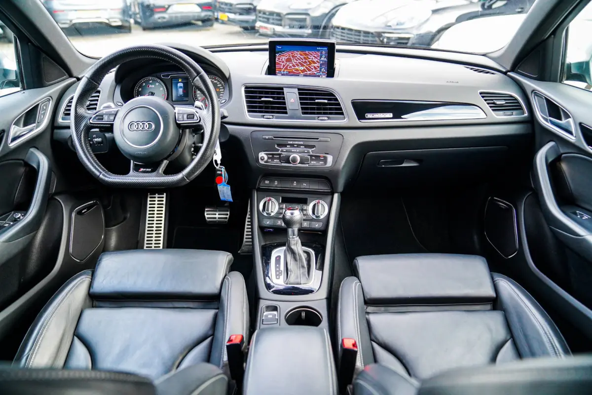 RSQ3 2.5 TFSI RS Quattro | Bose Sound System | Stoelverwarming | Climatronic | Xenon/LED |