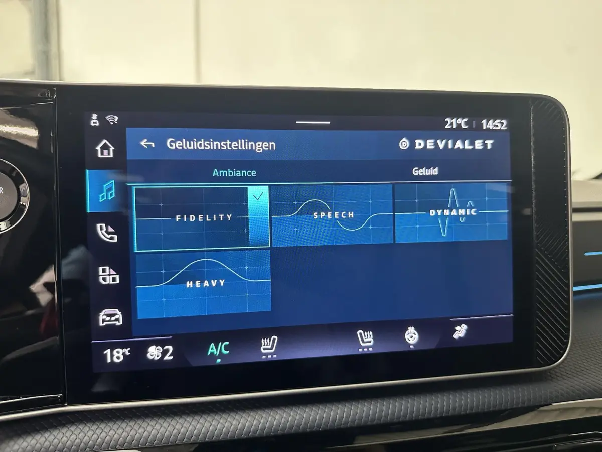 GTS 52 kWh | DEVIALET AUDIO | WINTERPACK | CAMERA | NAVI/ ADAPTIVE  CRUISE CONTROL