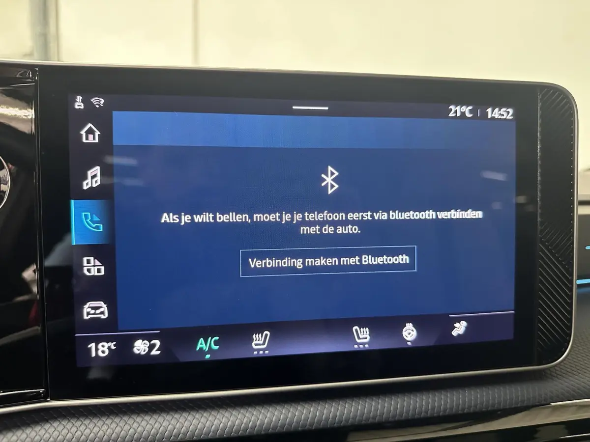 GTS 52 kWh | DEVIALET AUDIO | WINTERPACK | CAMERA | NAVI/ ADAPTIVE  CRUISE CONTROL