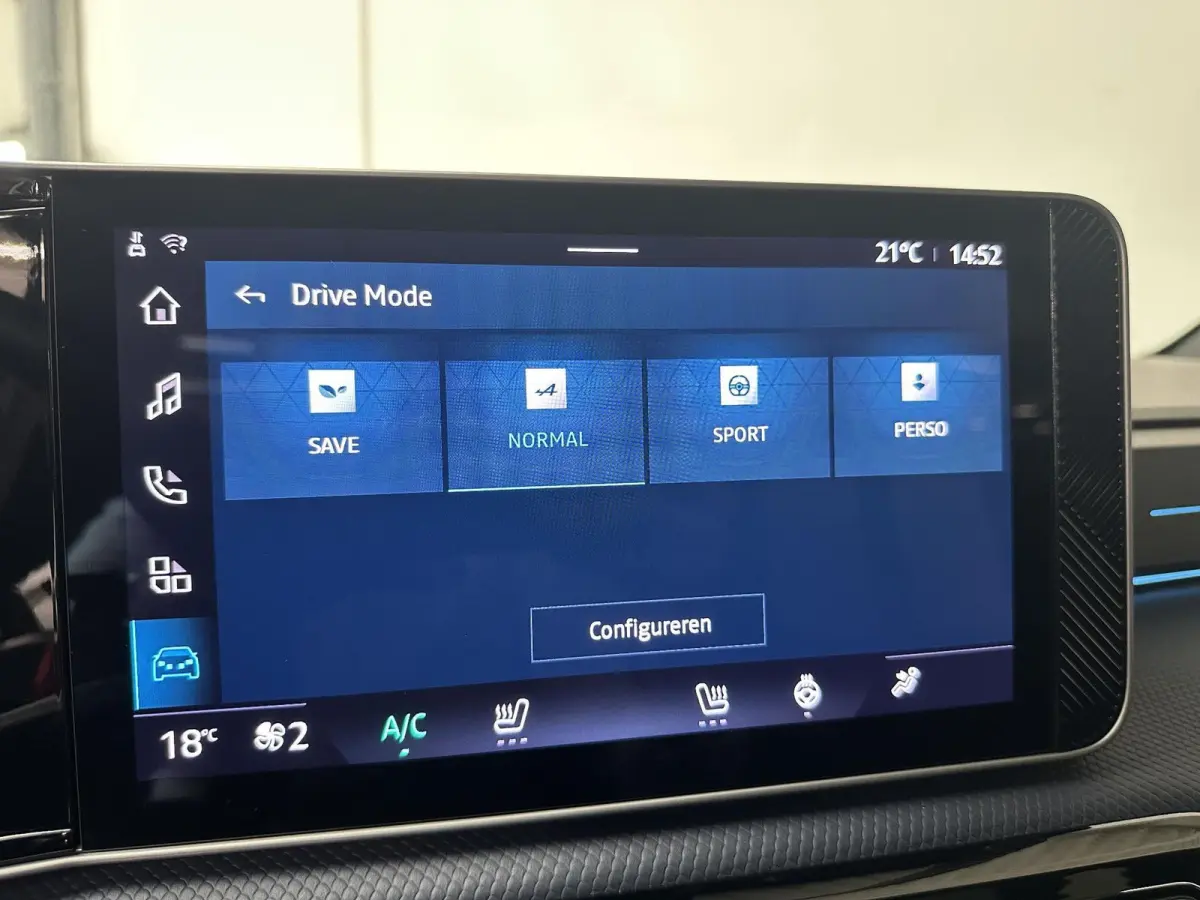 GTS 52 kWh | DEVIALET AUDIO | WINTERPACK | CAMERA | NAVI/ ADAPTIVE  CRUISE CONTROL